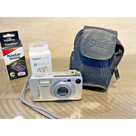 Kodak Easyshare LS443 Digital Camera Silver 4.0 MP USB 1.8" LCD WORKS CHRGR SIM - Picture 1 of 8